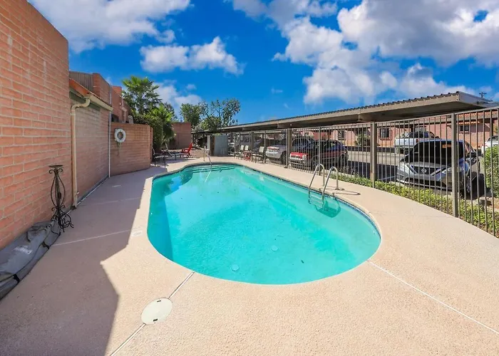 2br 2bath With Pool & Fireplace Apartamento *