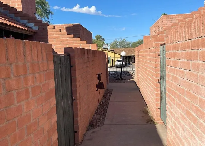 2br 2bath With Pool & Fireplace