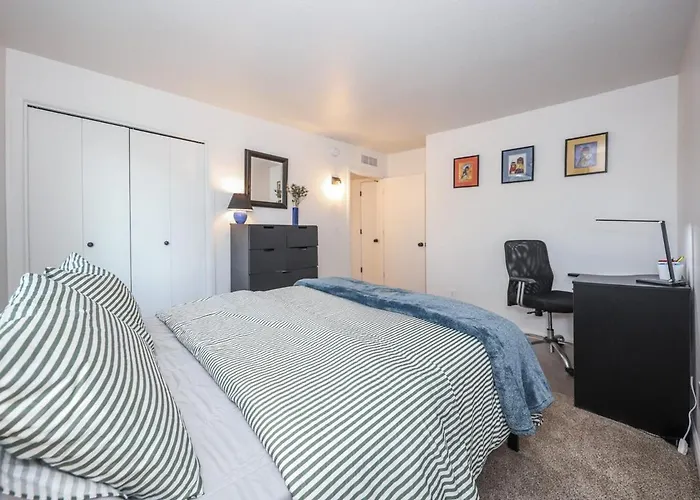 2br 2bath With Pool & Fireplace Apartamento